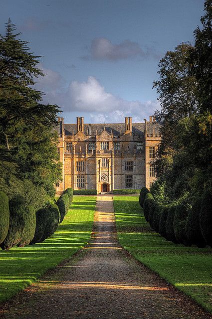 Montacute House by Russ